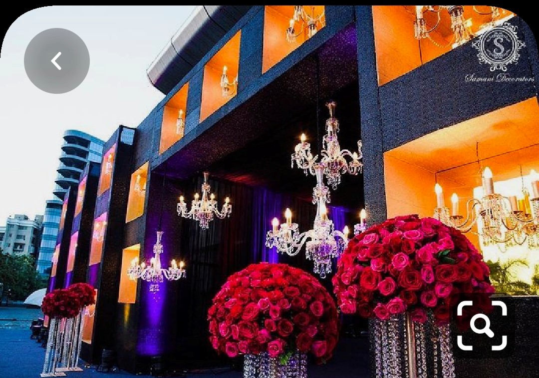 The Classy Entrances!