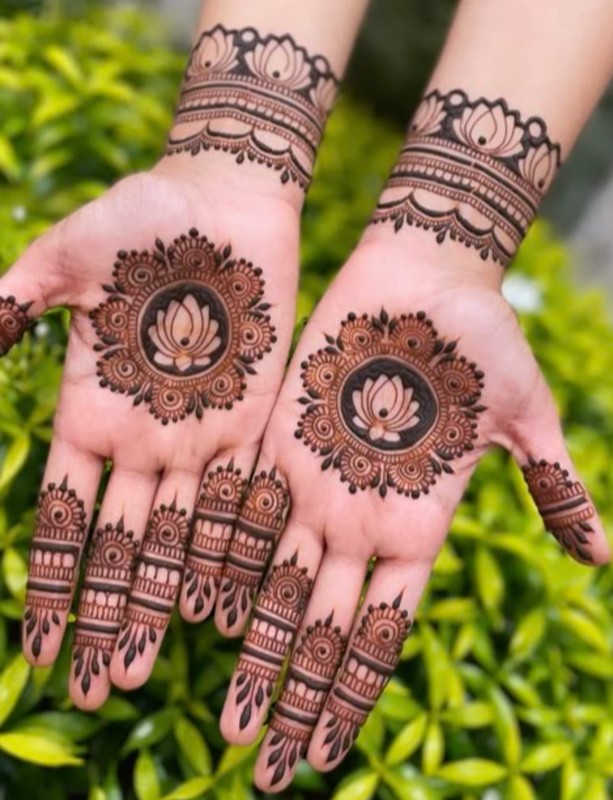 Simple Mehendi Design